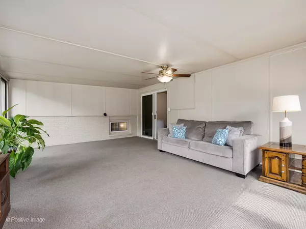 Homewood, IL 60430,18902 Jonathan Lane