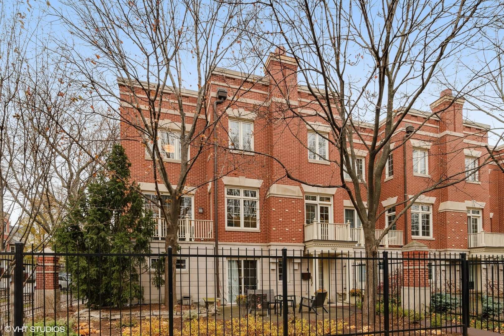 1450 W Wrightwood Avenue, Chicago, IL 60614