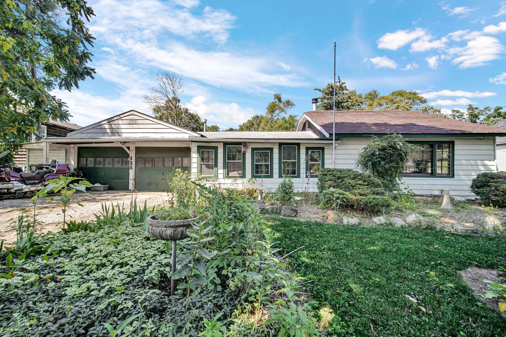 128 S Channel Drive, Round Lake Beach, IL 60073