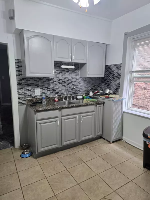 Chicago, IL 60651,4028 W Crystal Street