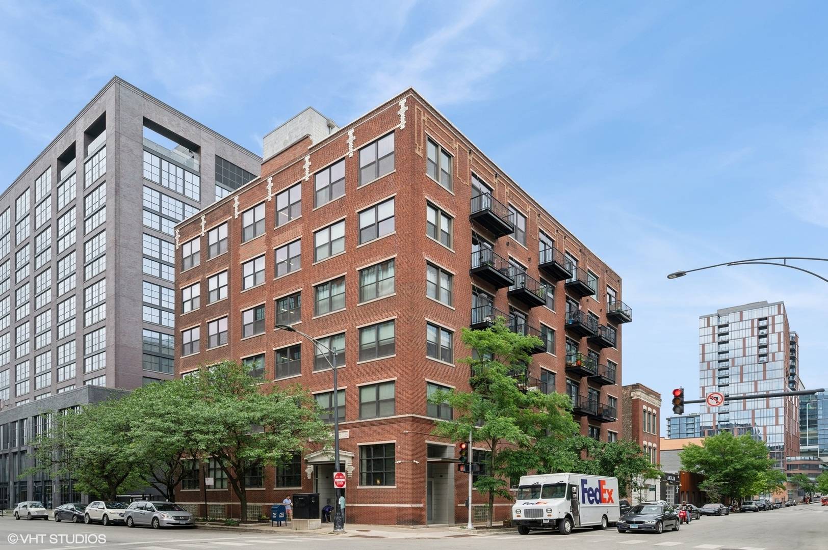 106 N Aberdeen Street #3A, Chicago, IL 60607