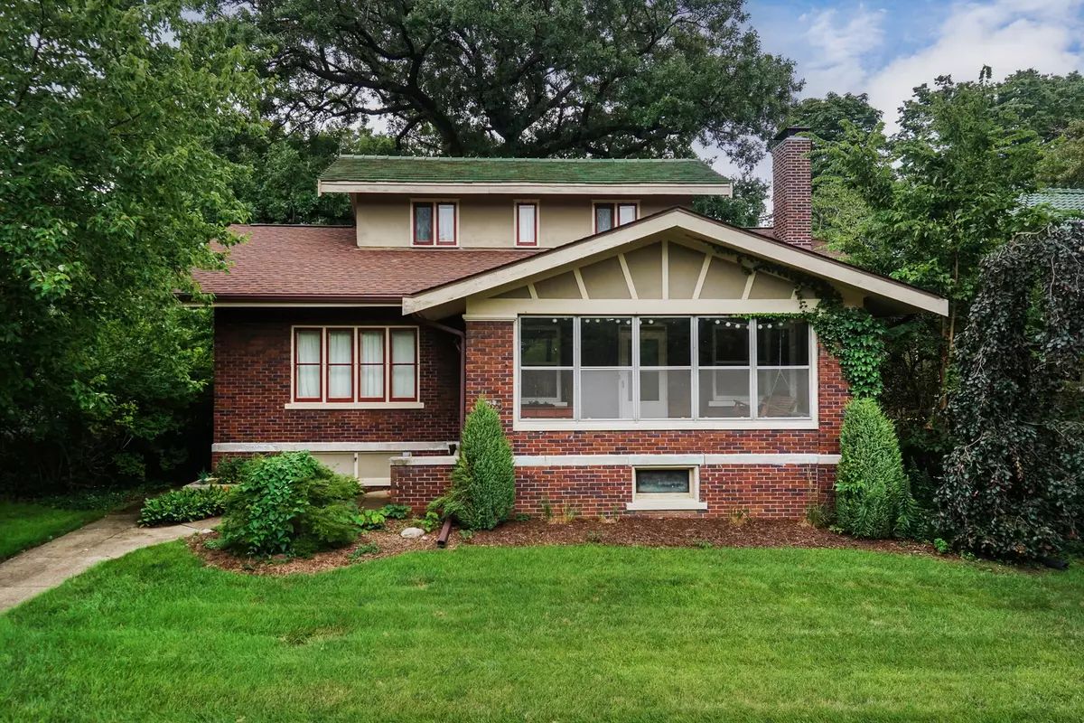 Normal, IL 61761,4 Clinton Place