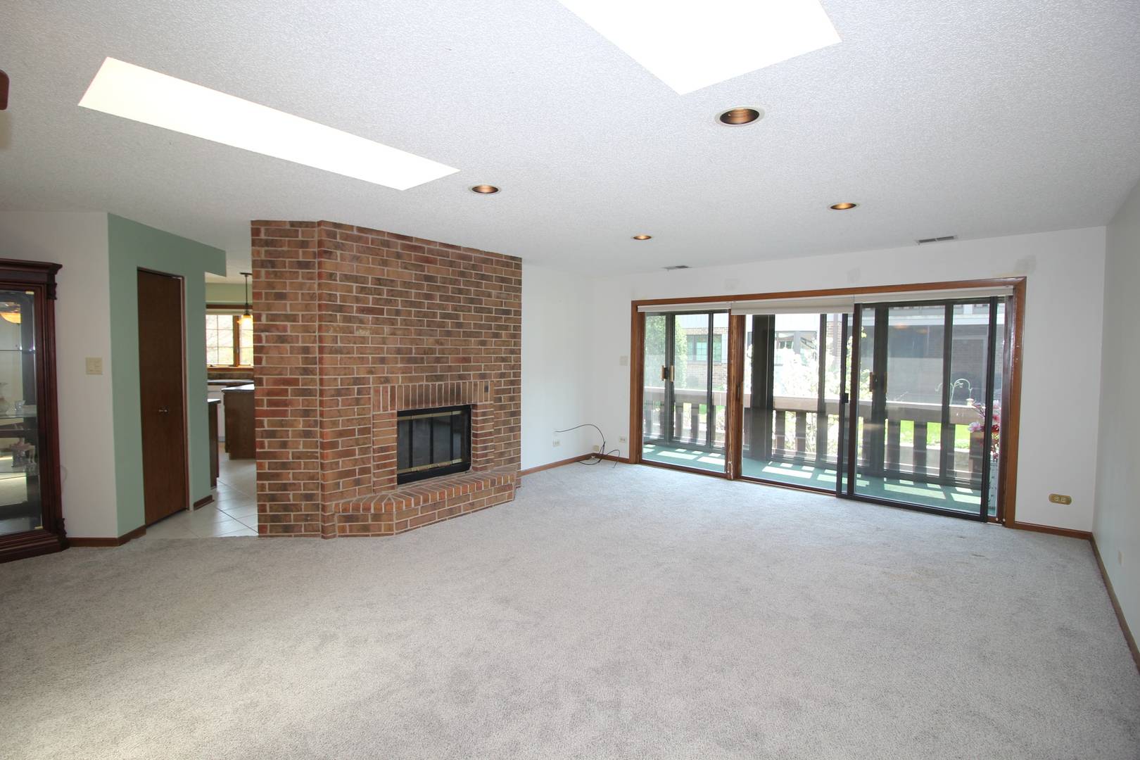 Palos Heights, IL 60463,7853 W Oak Hills Court #2DR