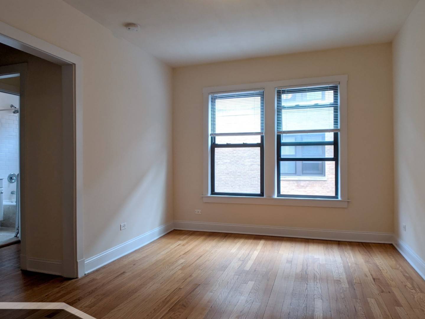 Chicago, IL 60647,2621 N Spaulding Avenue #2E