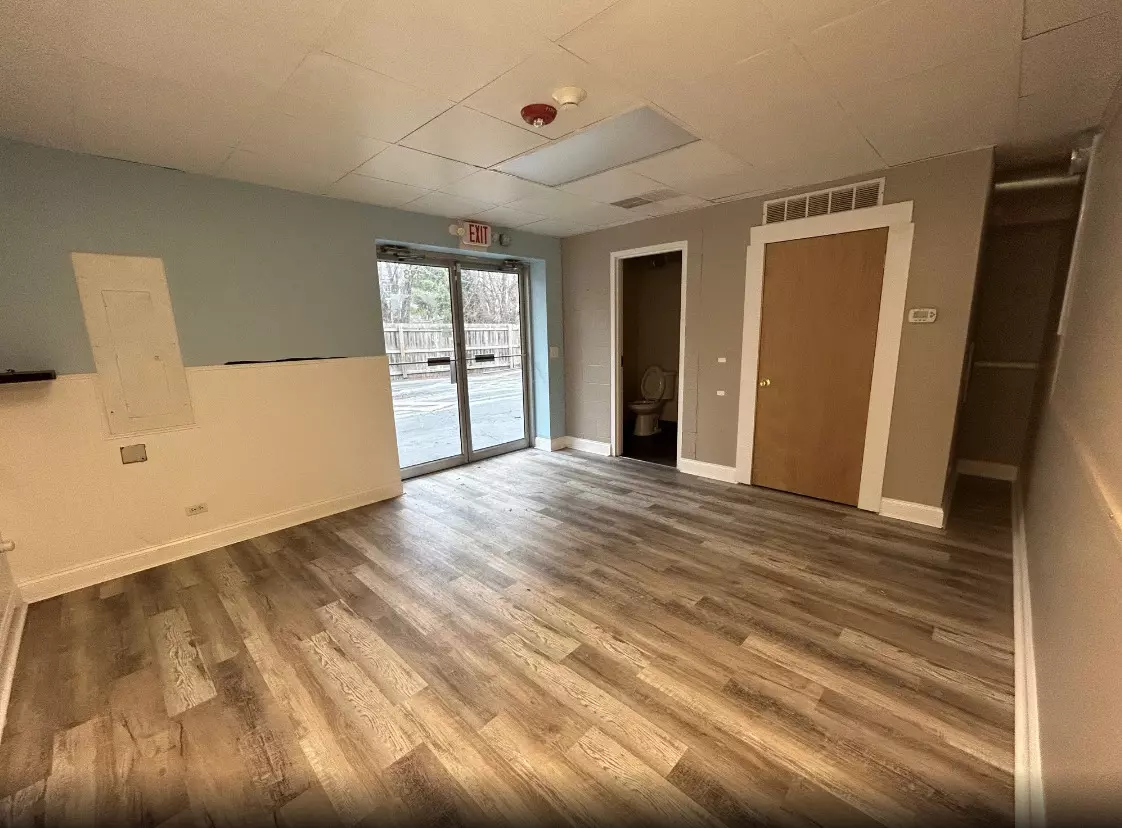 Bartlett, IL 60103,338 Main Street #338