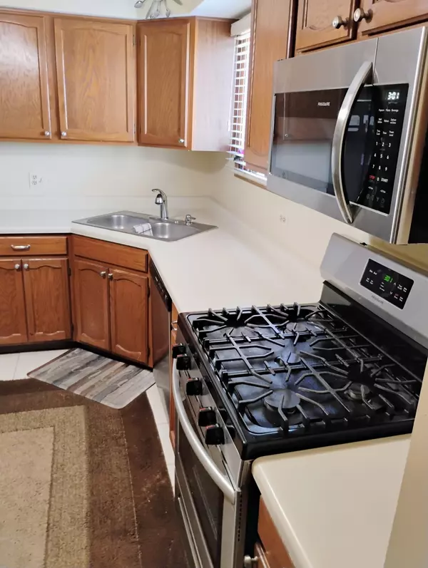Gurnee, IL 60031,17429 W Chestnut Lane