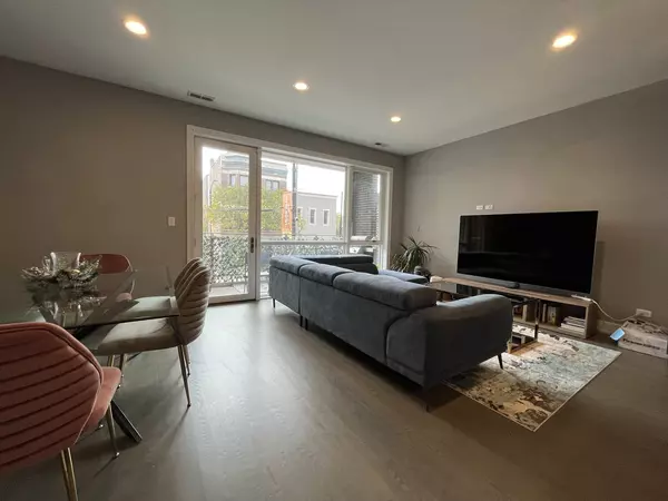 Chicago, IL 60622,2054 W CHICAGO Avenue #3