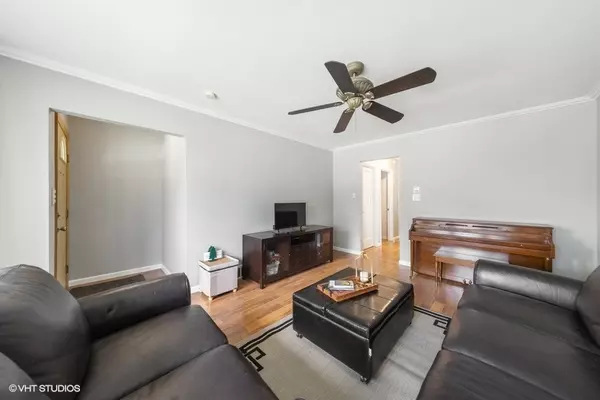 Brookfield, IL 60513,3630 Maple Avenue