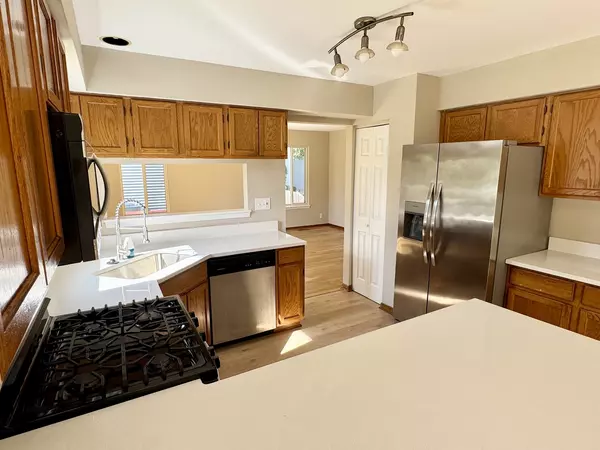 Plainfield, IL 60544,13749 S Kendall Drive