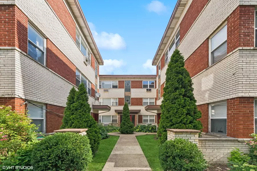 2652 W RASCHER Avenue #304, Chicago, IL 60625