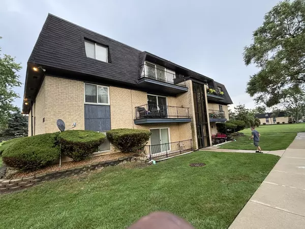11102 S 84th Avenue #3B, Palos Hills, IL 60465