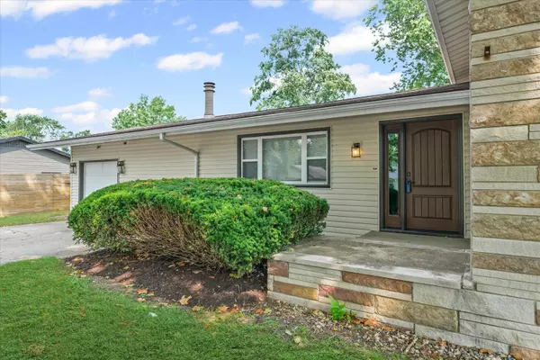 Champaign, IL 61821,1906 SANGAMON Drive