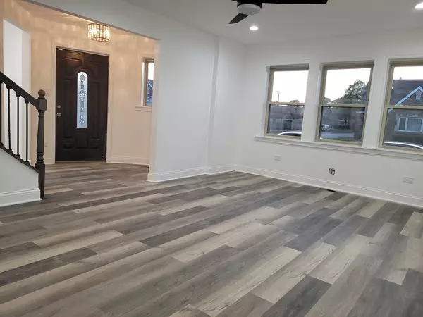 Chicago, IL 60620,8357 S Hermitage Avenue