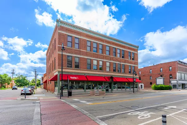502 7th Street #201, Rockford, IL 61104