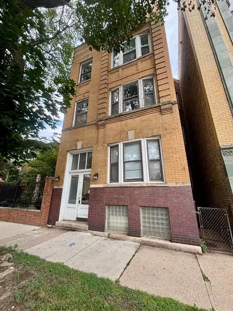 1640 W Melrose Street #1, Chicago, IL 60657