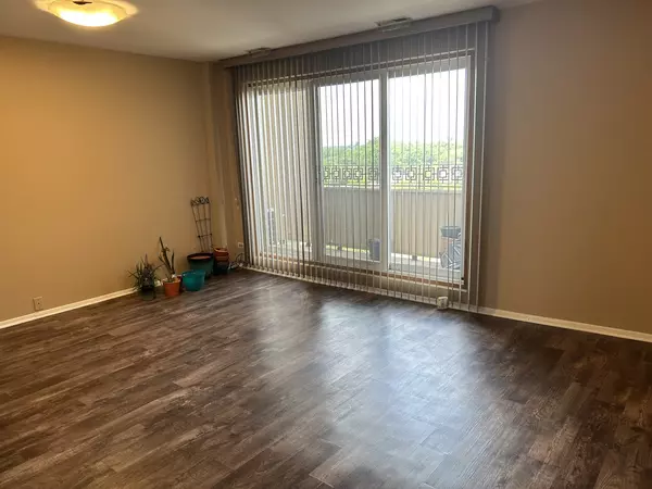 Calumet City, IL 60409,100 Park Avenue #706