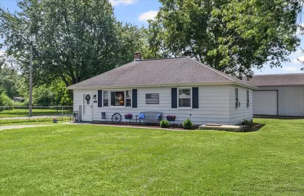 201 W Ash Street, Bondville, IL 61815