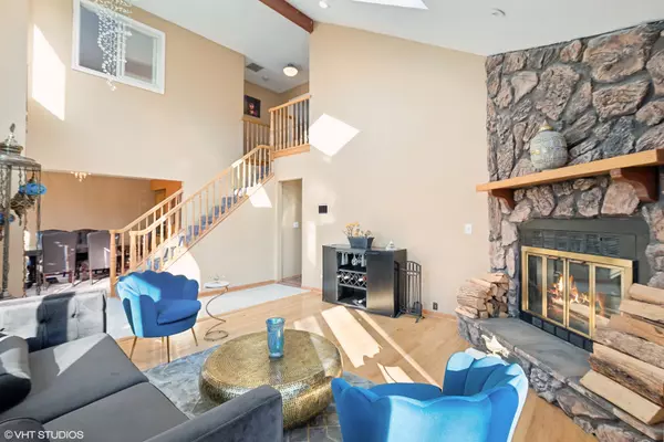 Thornton, IL 60476,315 Leverette Street