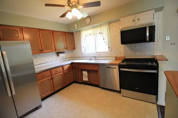 Clarendon Hills, IL 60514,5525 Virginia Avenue