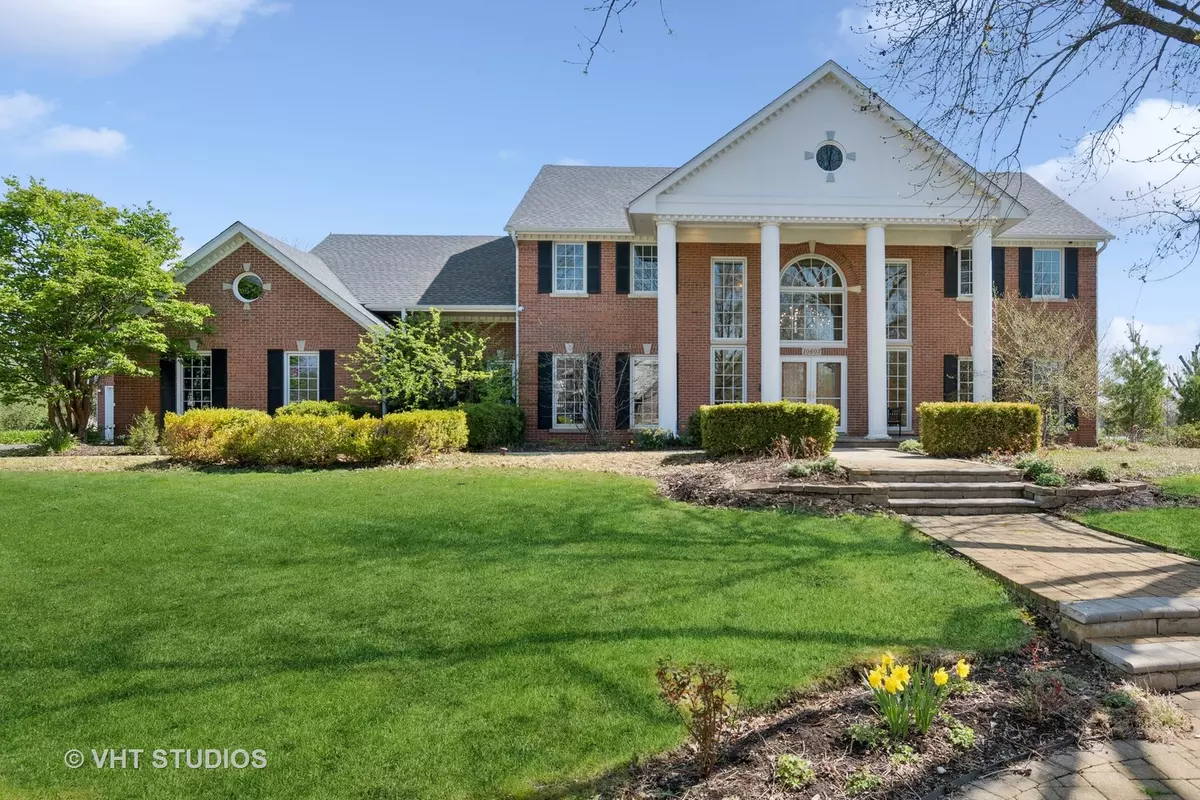 Naperville, IL 60564,10603 Royal Porthcawl Drive