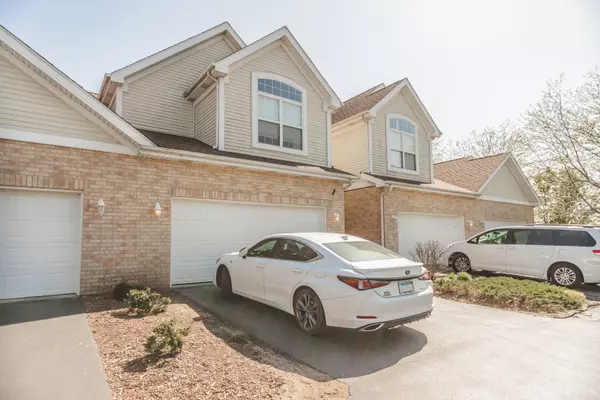 16146 Hillcrest Circle, Orland Park, IL 60467