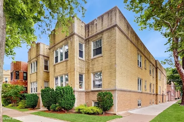 Chicago, IL 60659,5803 N Campbell Avenue #2