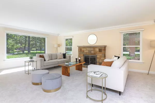 Palos Park, IL 60464,12525 S Pawnee Road