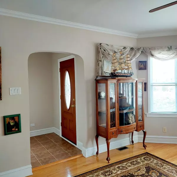 Elmwood Park, IL 60707,7816 W Sunset Drive