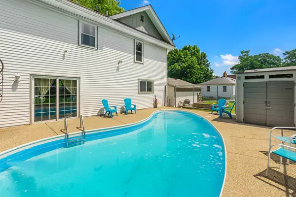 Woodstock, IL 60098,434 Lake Avenue