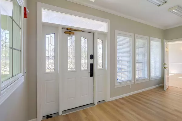 Champaign, IL 61820,504 E Church Street