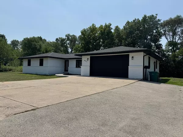 Joliet, IL 60433,831 Richards Street
