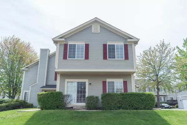 South Elgin, IL 60177,325 Windsor Court #A
