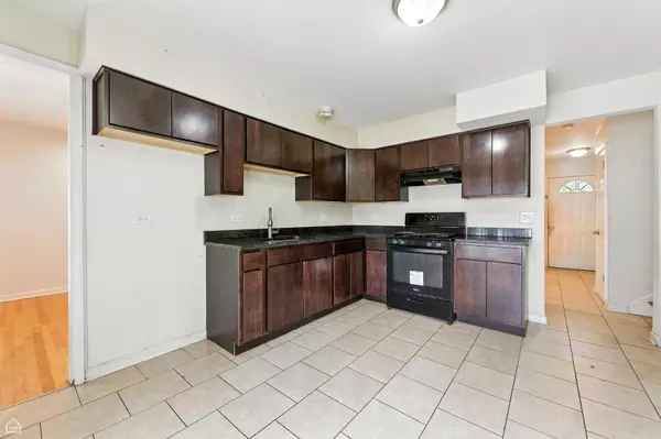 South Holland, IL 60473,17107 Evans Drive