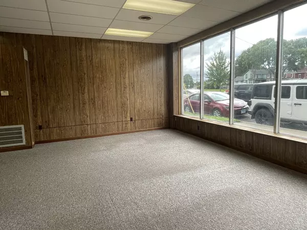 Sterling, IL 61081,503 E 3rd Street