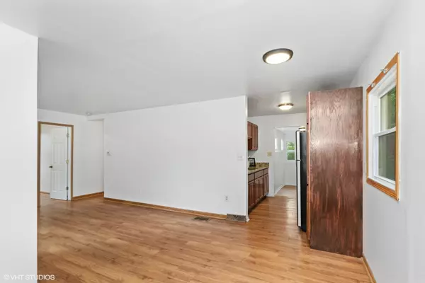 Cary, IL 60013,6112 Hillcrest Road