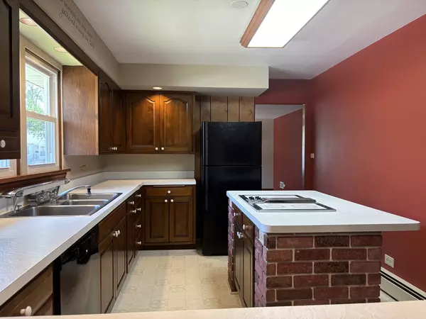 Crete, IL 60417,1378 East Street