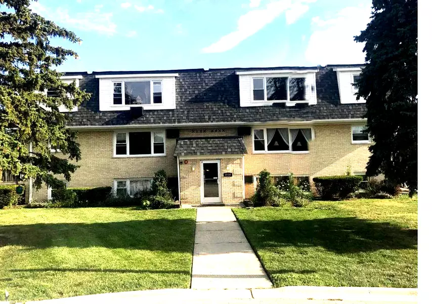 9709 Lorraine Drive #1, Countryside, IL 60525