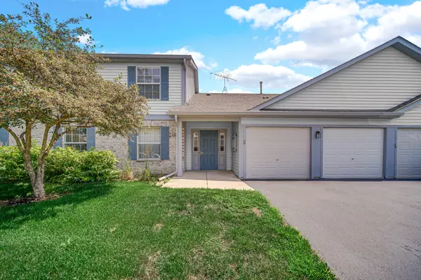1324 N Red Oak Circle #3, Round Lake Beach, IL 60073