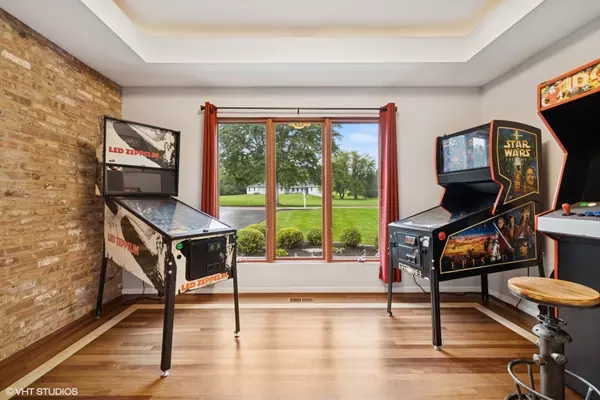Crystal Lake, IL 60012,4017 Niblick Court