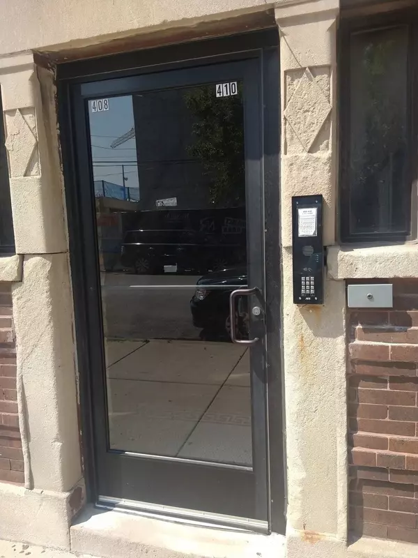 Chicago, IL 60637,6555 S King Drive