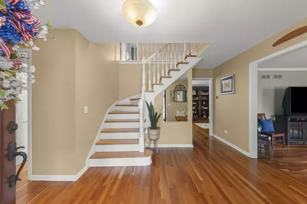 Wheaton, IL 60189,1310 Yorkshire Woods Court