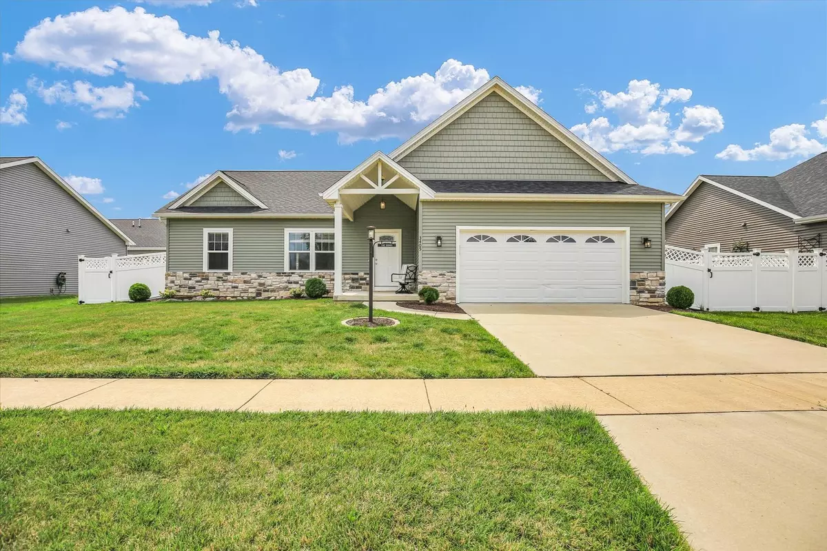 Urbana, IL 61802,3405 Memory Lane