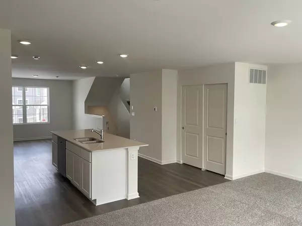 Wonder Lake, IL 60097,6540 Linden Trail #B