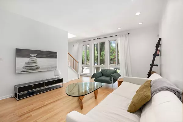 Chicago, IL 60605,1405 S Plymouth Court