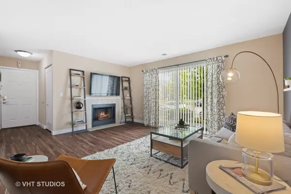 Wheaton, IL 60189,36 Sterling Circle #302