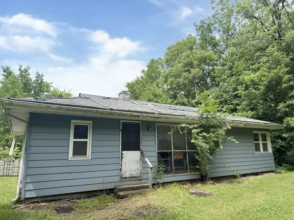 Dixon, IL 61021,1312 Christiana Terrace