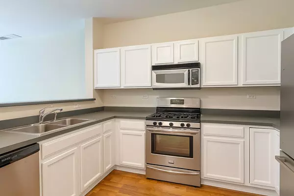 Naperville, IL 60563,2476 Oneida Lane