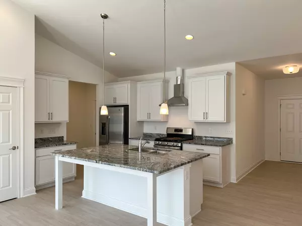 Hampshire, IL 60140,666 Savanna Drive