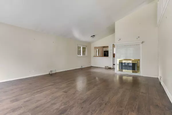 Dolton, IL 60419,15230 Meadow Lane