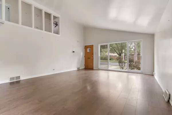 Dolton, IL 60419,15230 Meadow Lane